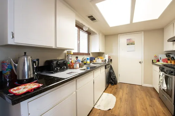 $365,000 | 221 Hillcrest Street, Porterville, CA 93257