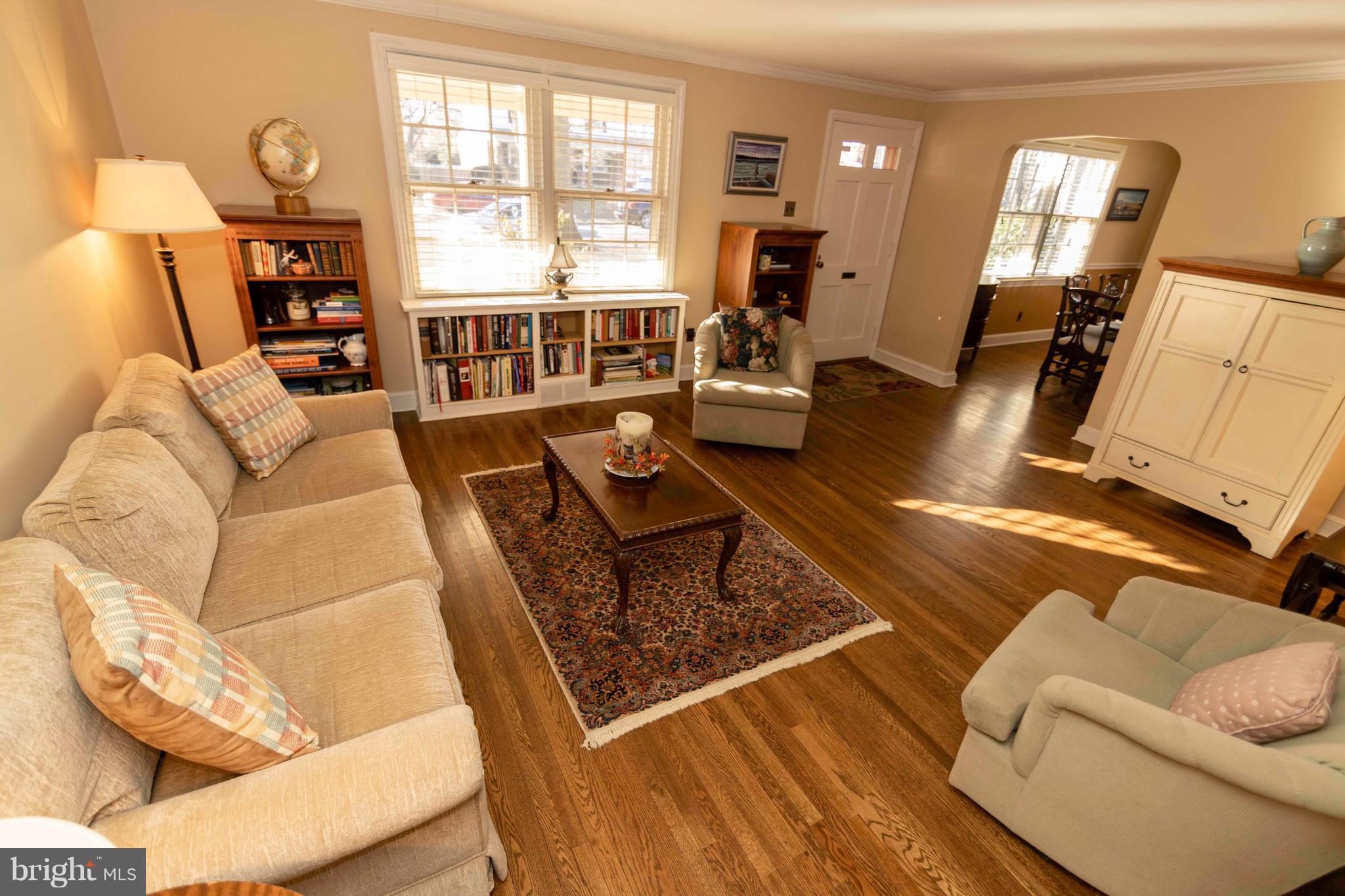 222 Farnham Road Havertown, PA 19083 - Photo 6 of 26 Living Room