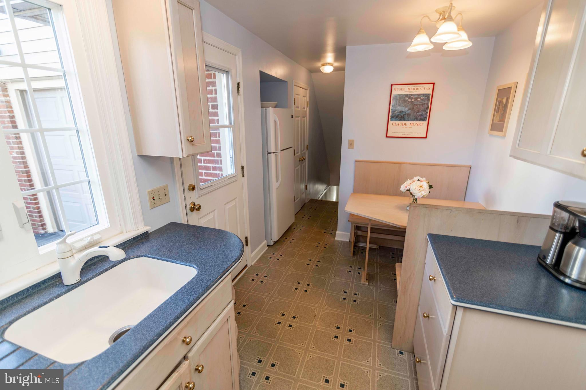222 Farnham Road Havertown, PA 19083 - Photo 10 of 26 Eat-In Kitchen