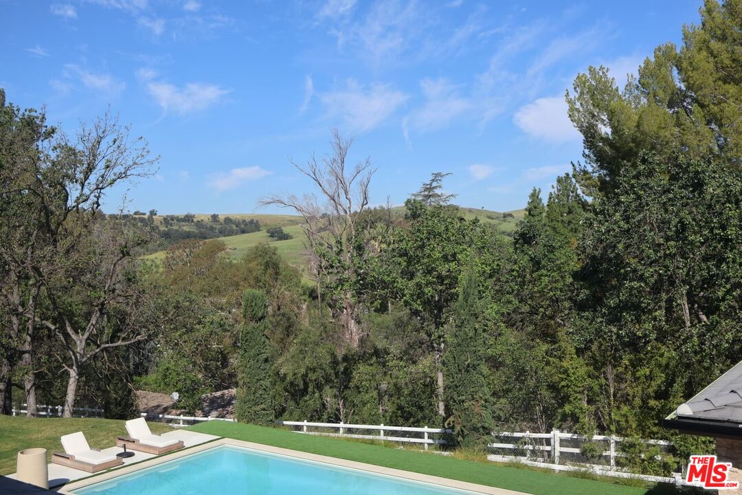 5831 Fitzpatrick Road Hidden Hills, CA 91302 - Photo 7 of 34