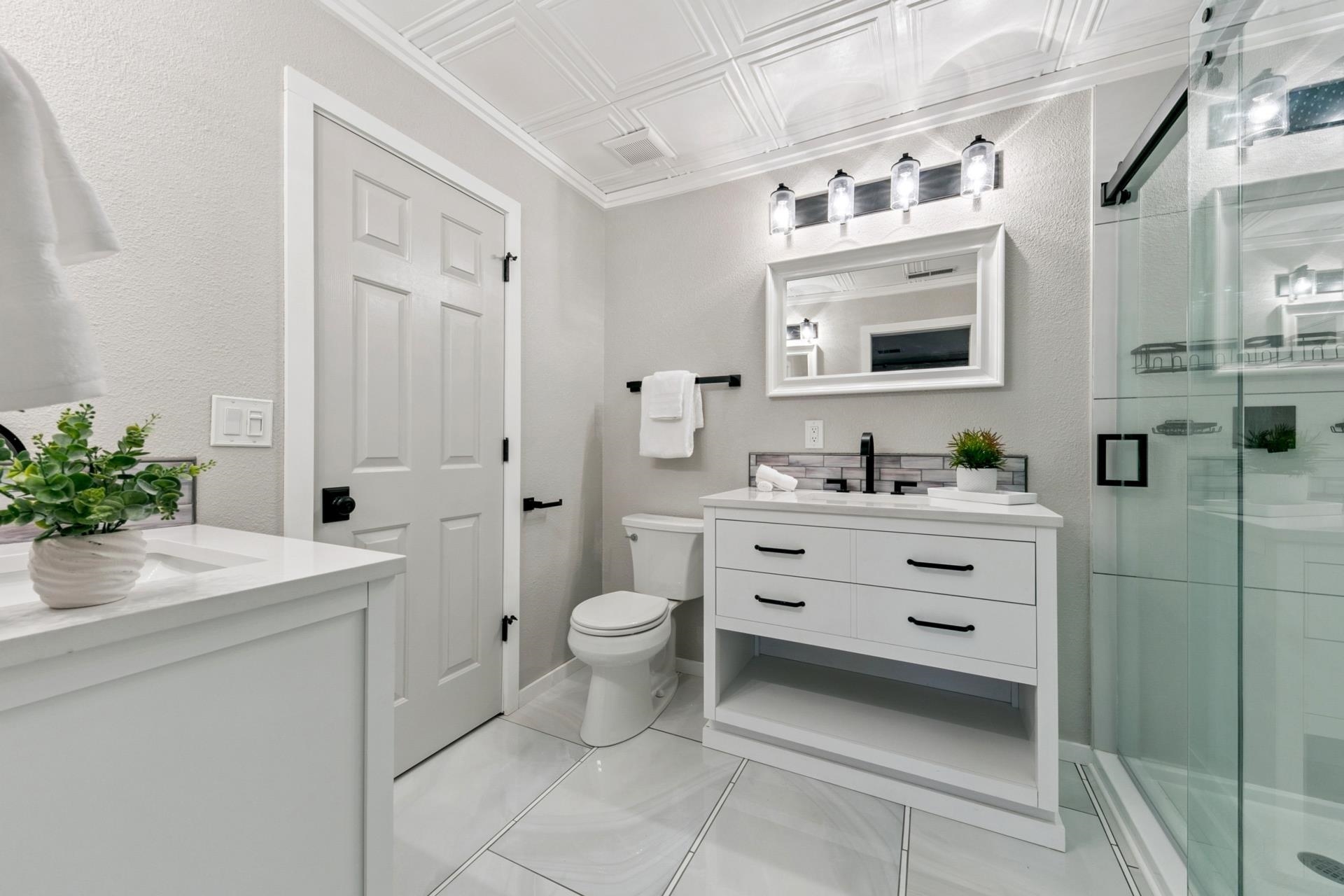 10147 Pine Cone Road Truckee, CA 96161 - Photo 15 of 28 Gallery Image 15