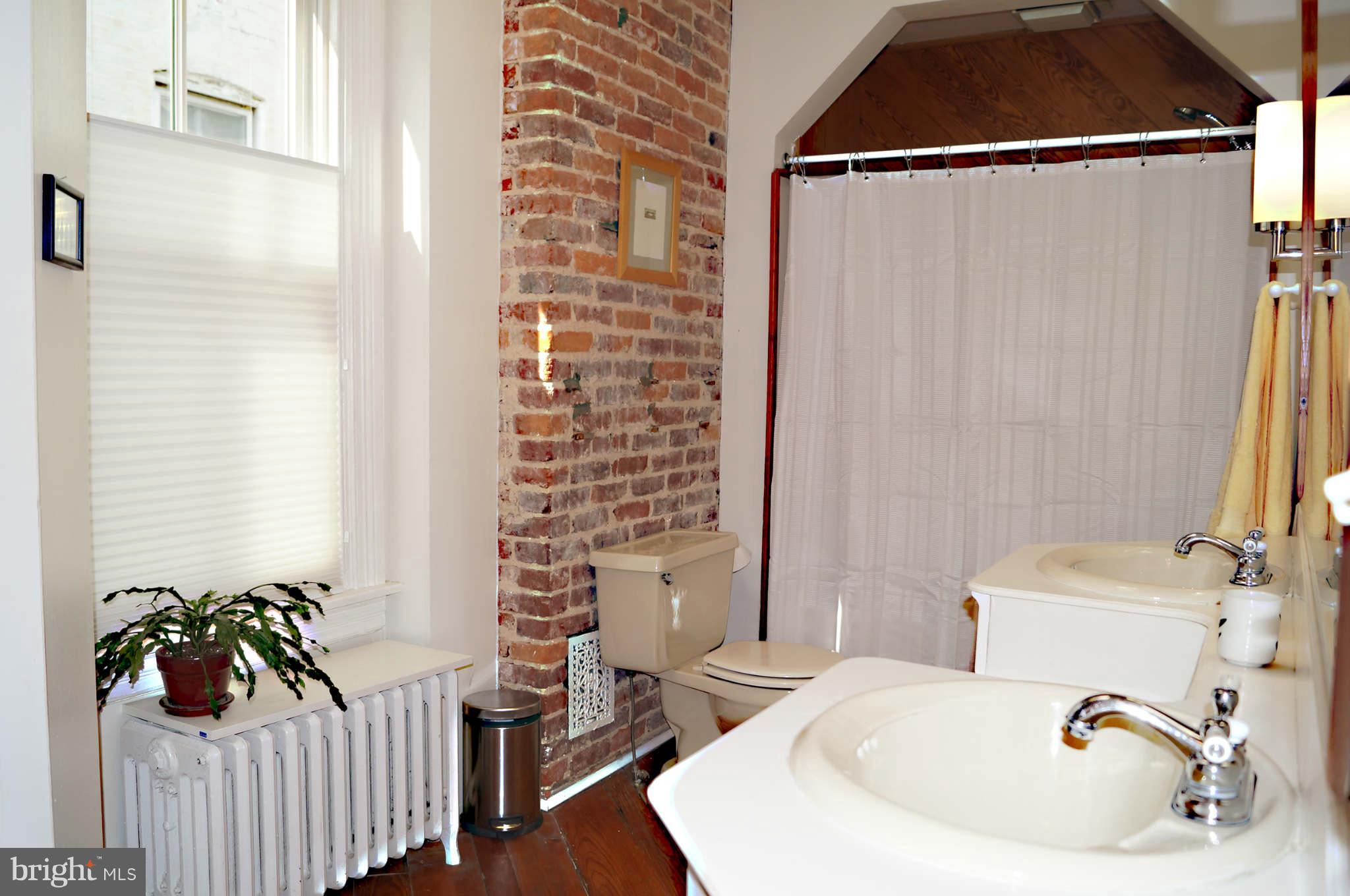 520 3rd Street Northeast Washington, DC 20002 - Photo 22 of 30 Bath (Master)