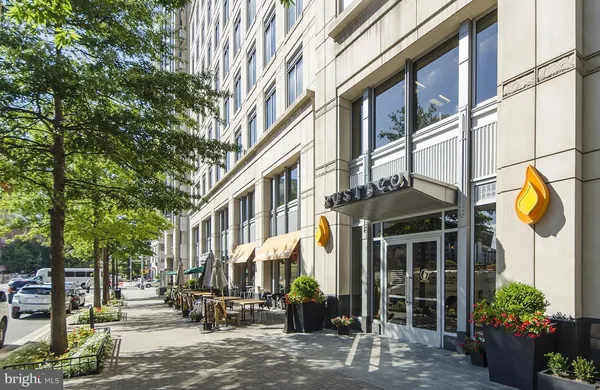 $4,995 | 734 North Vermont Street North, Arlington, VA 22203