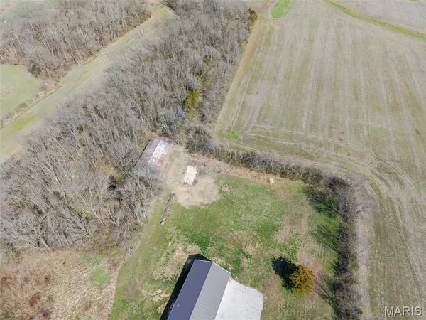 $950,000 | 4242 Quirin Road, Smithton, IL 62285