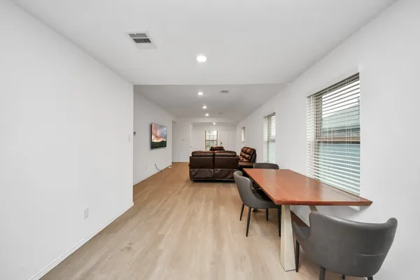 $1,900 | 14606 Whitstone Gully Way, Rosharon, TX 77583