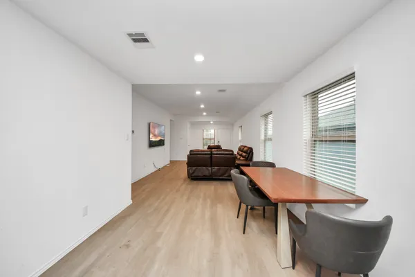 $1,900 | 14606 Whitstone Gully Way, Rosharon, TX 77583