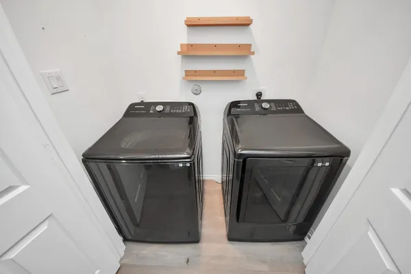 $1,900 | 14606 Whitstone Gully Way, Rosharon, TX 77583