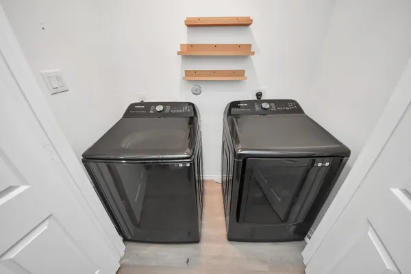 $1,900 | 14606 Whitstone Gully Way, Rosharon, TX 77583