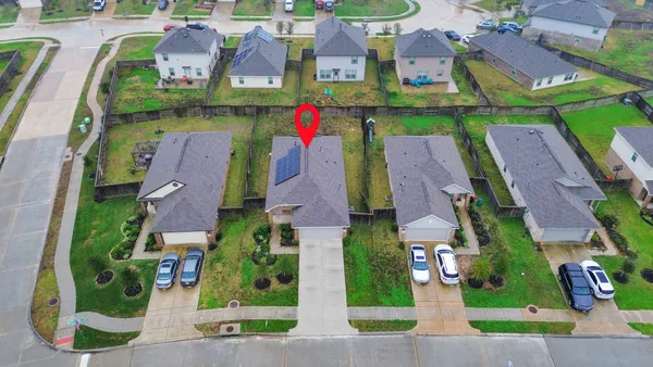 $1,900 | 14606 Whitstone Gully Way, Rosharon, TX 77583