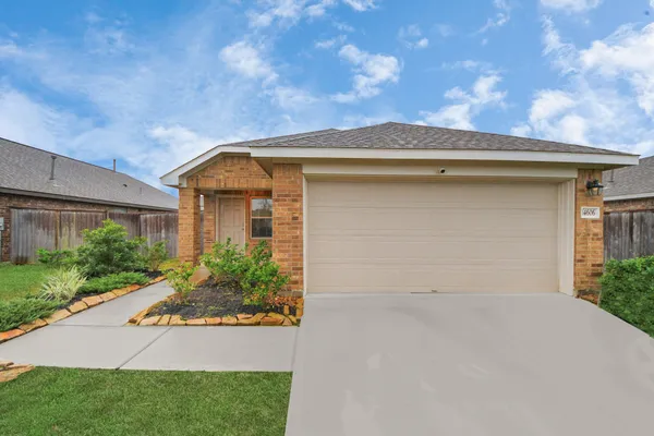 $1,900 | 14606 Whitstone Gully Way, Rosharon, TX 77583