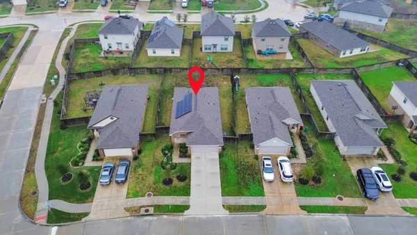 $1,900 | 14606 Whitstone Gully Way, Rosharon, TX 77583