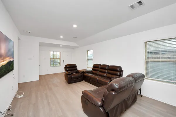 $1,900 | 14606 Whitstone Gully Way, Rosharon, TX 77583