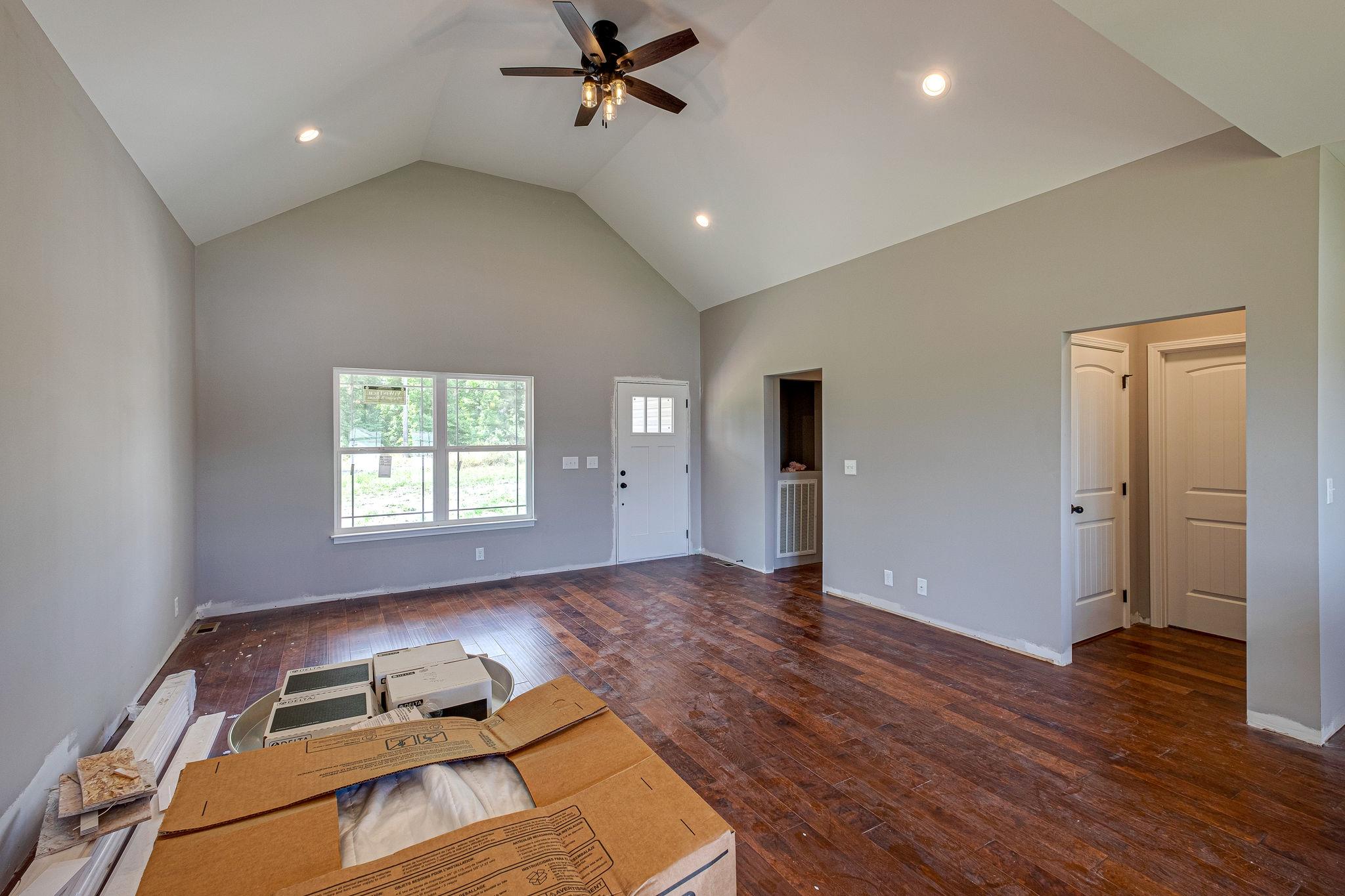 1199 Liberty Road Charlotte, TN 37036 - Photo 7 of 24 MAJOR WOW FACTOR from the Moment You Walk in the Door!