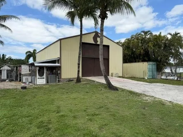$2,400,000 | 18901 Southwest 63rd Street, Southwest Ranches, FL 33332