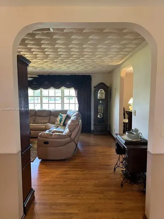 $2,400,000 | 18901 Southwest 63rd Street, Southwest Ranches, FL 33332