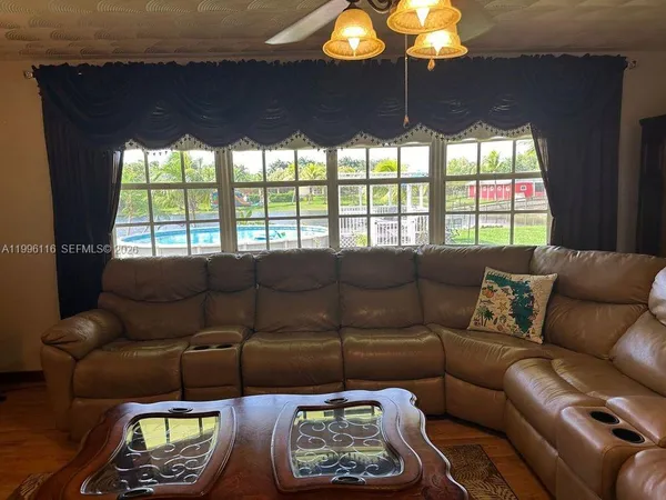 $2,400,000 | 18901 Southwest 63rd Street, Southwest Ranches, FL 33332