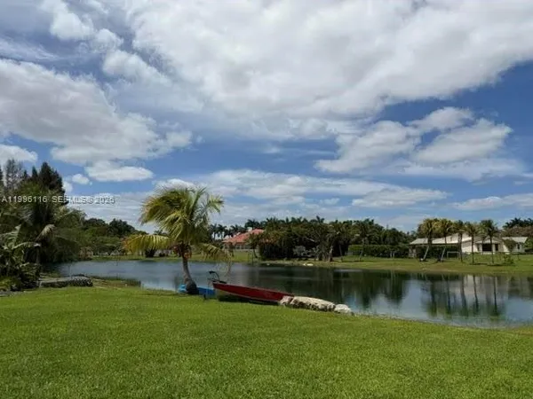 $2,400,000 | 18901 Southwest 63rd Street, Southwest Ranches, FL 33332