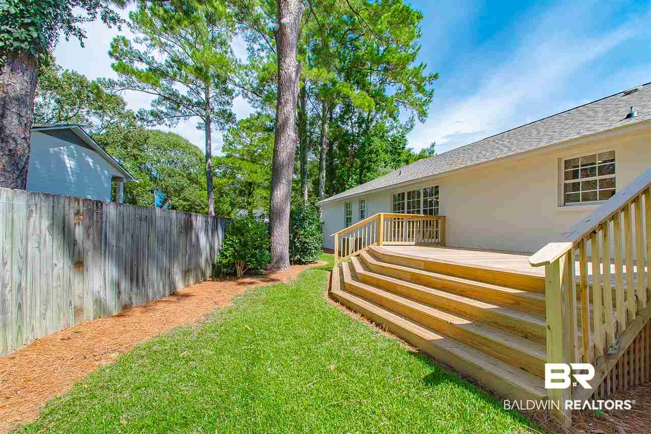 121 Pineridge Road Daphne, AL 36526 - Photo 39 of 41 Looking East