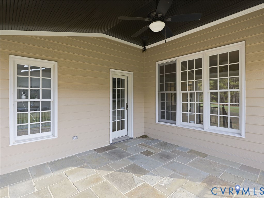2880 Millmount Parkway Powhatan, VA 23139 - Photo 25 of 36 a view of empty room with windows