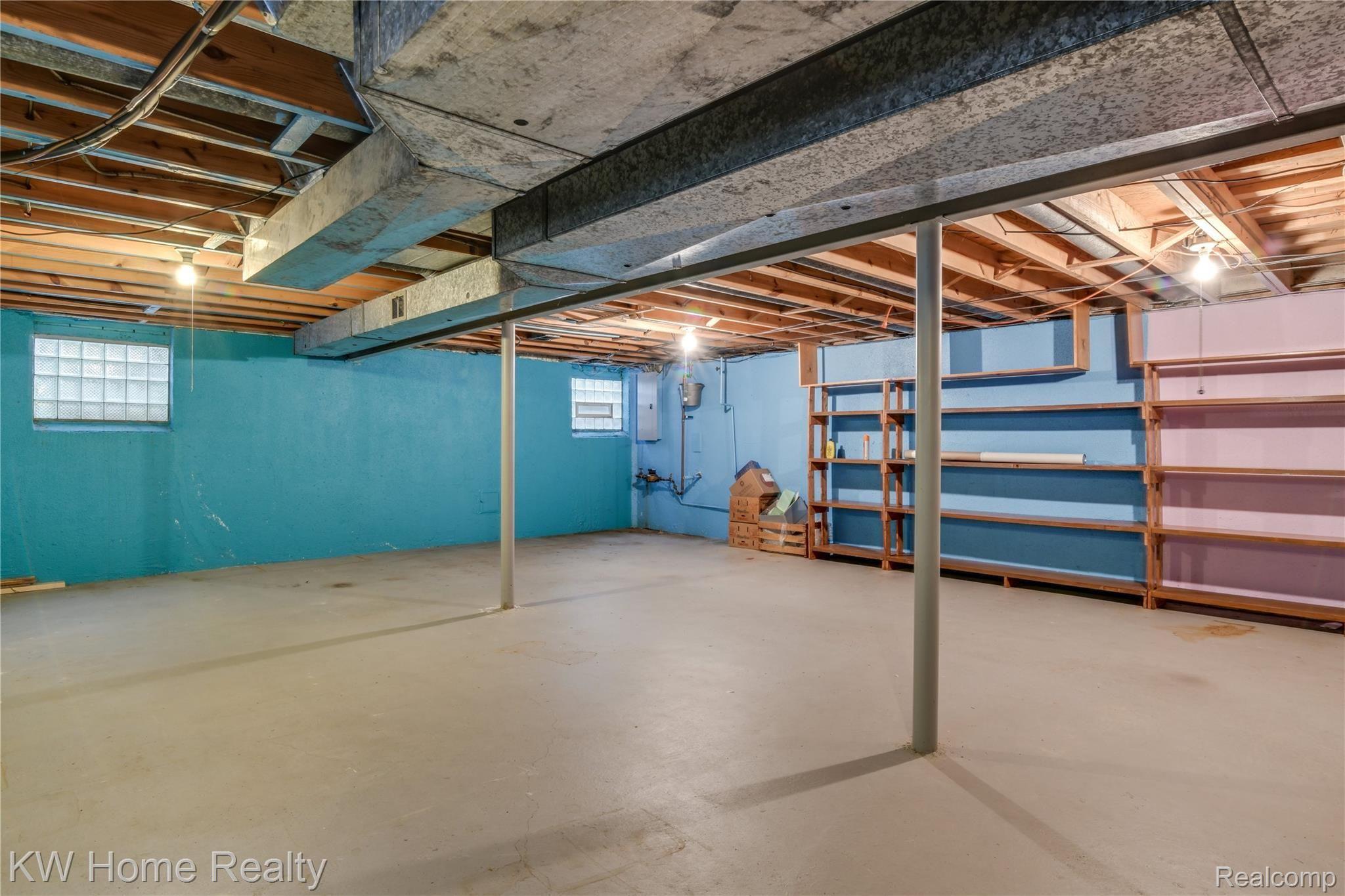 30059 Richmond Road Farmington, MI 48334 - Photo 28 of 39 32-print-30059 Richmond Road - Farmington Hills0027.jpg