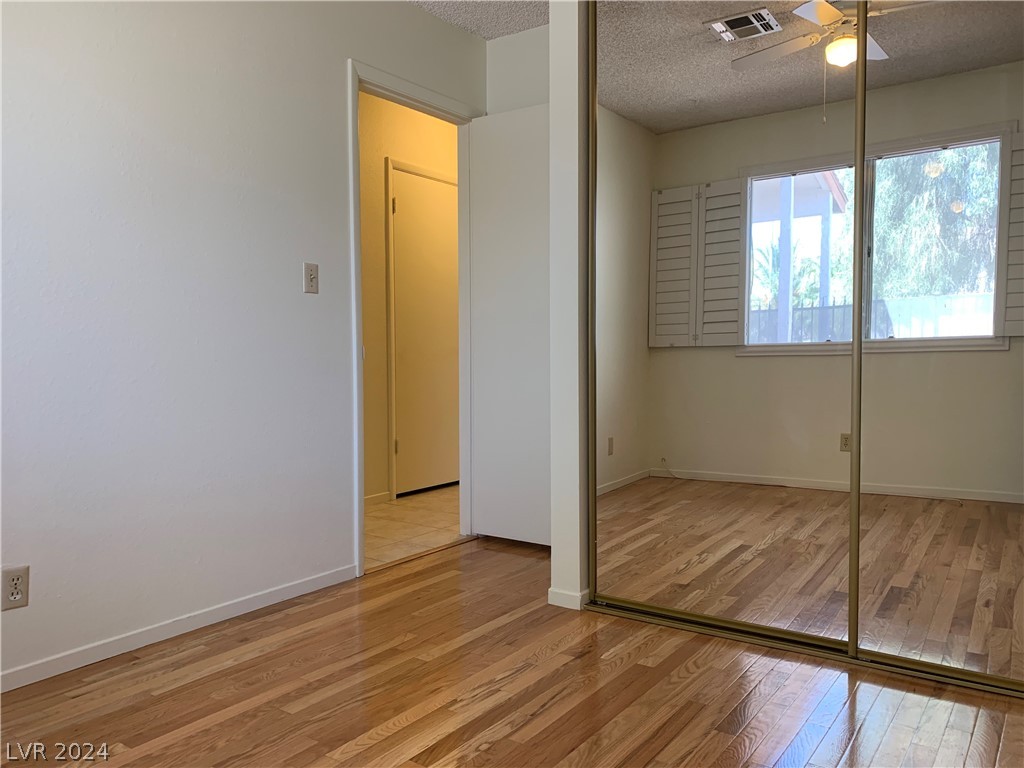 554 Chelsea Drive Henderson, NV 89014 - Photo 20 of 33