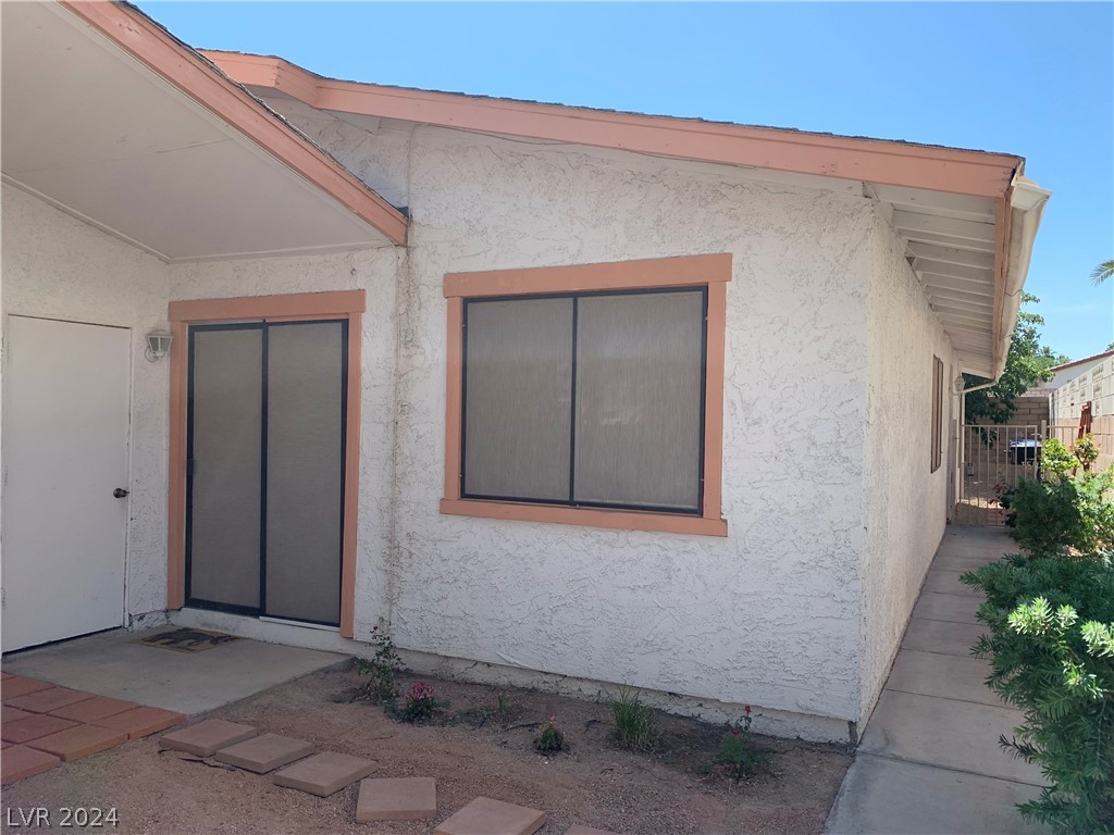 554 Chelsea Drive Henderson, NV 89014 - Photo 3 of 33