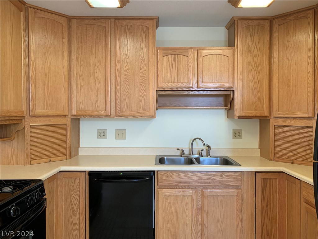 554 Chelsea Drive Henderson, NV 89014 - Photo 7 of 33