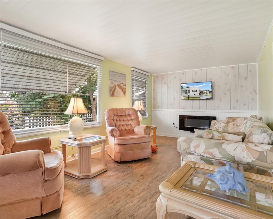 Park City Davie, FL 33324 - Photo 4 of 26 a living room with furniture and a large window