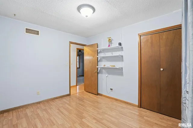 $270,000 | 338 Benton Street, Le Claire, IA 52753