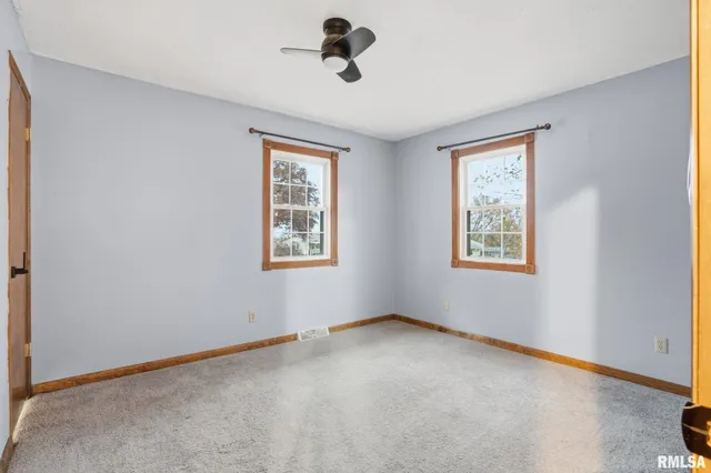 $270,000 | 338 Benton Street, Le Claire, IA 52753