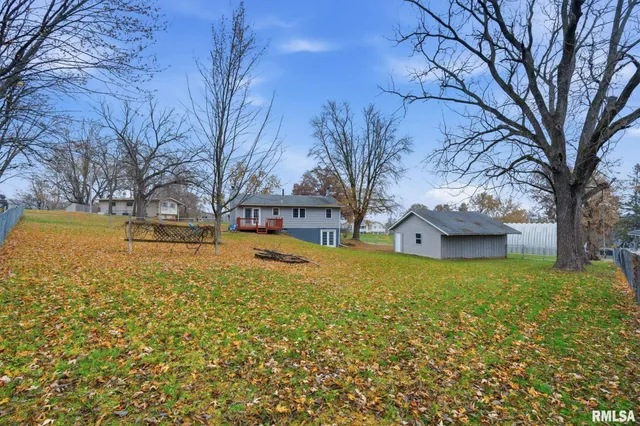 $270,000 | 338 Benton Street, Le Claire, IA 52753