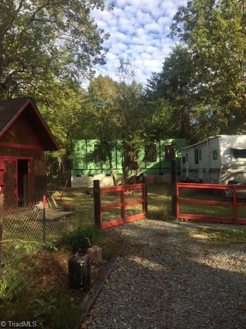 412 Stokes Road Denton, NC 27239 - Photo 4 of 11 Gallery Image 4