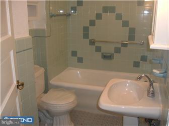 1121 Atwood Road Philadelphia, PA 19151 - Photo 12 of 12 Bathroom