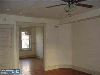 1121 Atwood Road Philadelphia, PA 19151 - Photo 4 of 12 Living Room