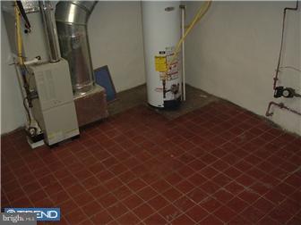 1121 Atwood Road Philadelphia, PA 19151 - Photo 8 of 12 Basement - Finished
