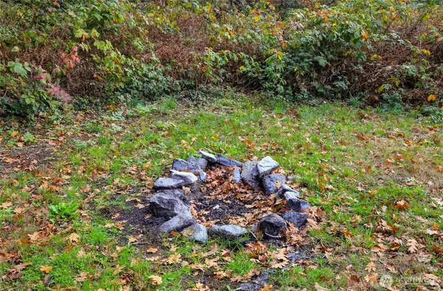 a view of a lush green field