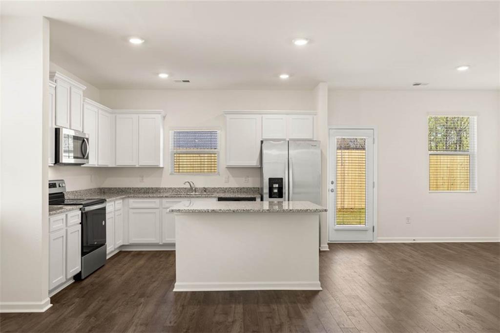 11950 Aukerman Way Hampton, GA 30228 - Photo 3 of 15