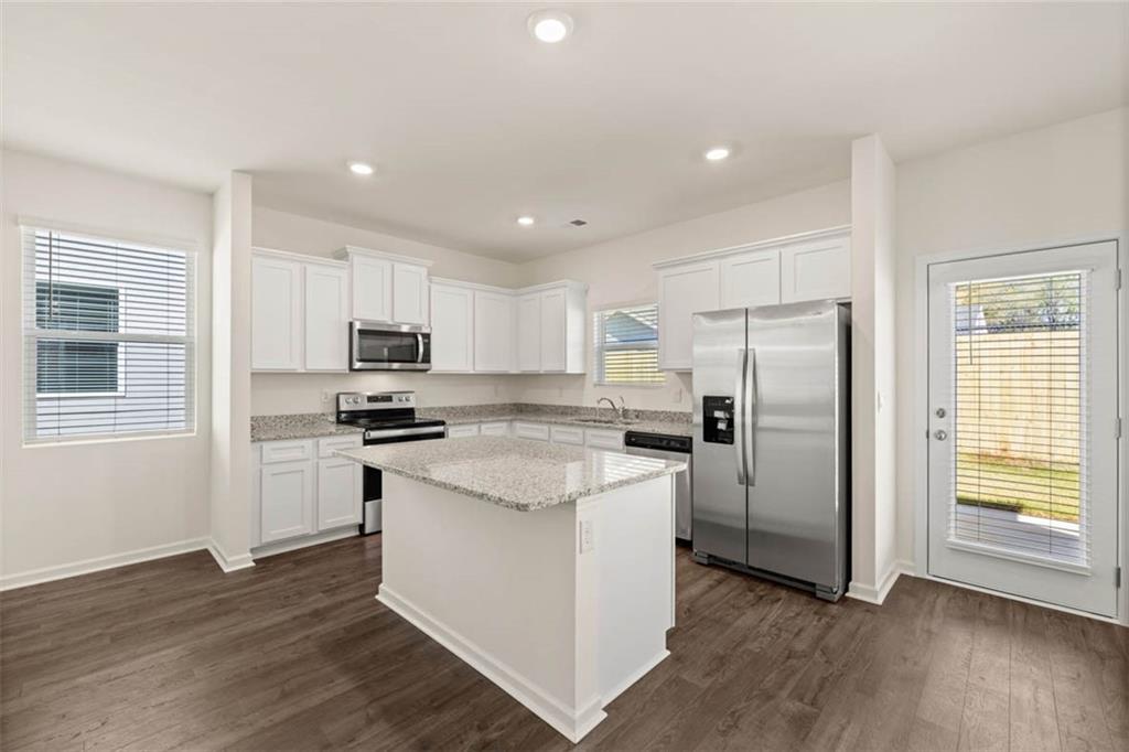 11950 Aukerman Way Hampton, GA 30228 - Photo 4 of 15