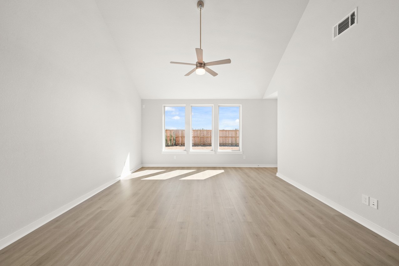 10219 Botticelli Path Manvel, TX 77578 - Photo 9 of 24 Family Room