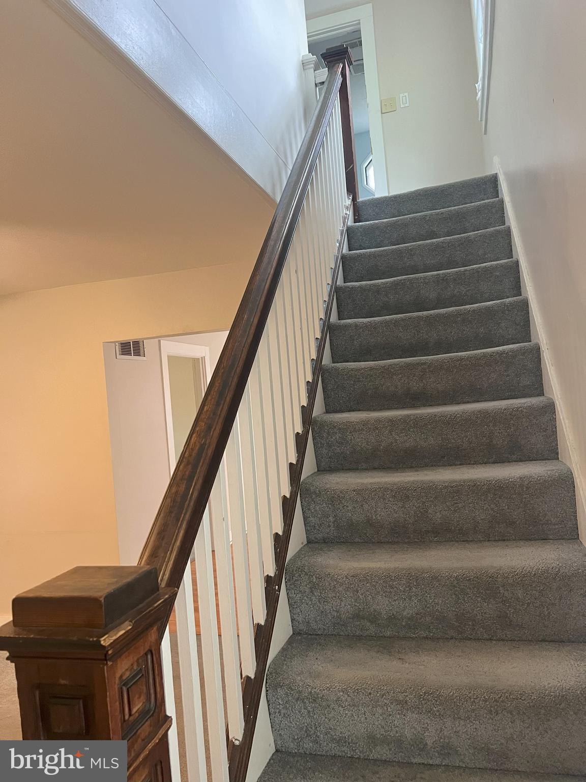 6730 Solomons Island Road North Owings, MD 20736 - Photo 20 of 39 Staircase w Vintage Posts