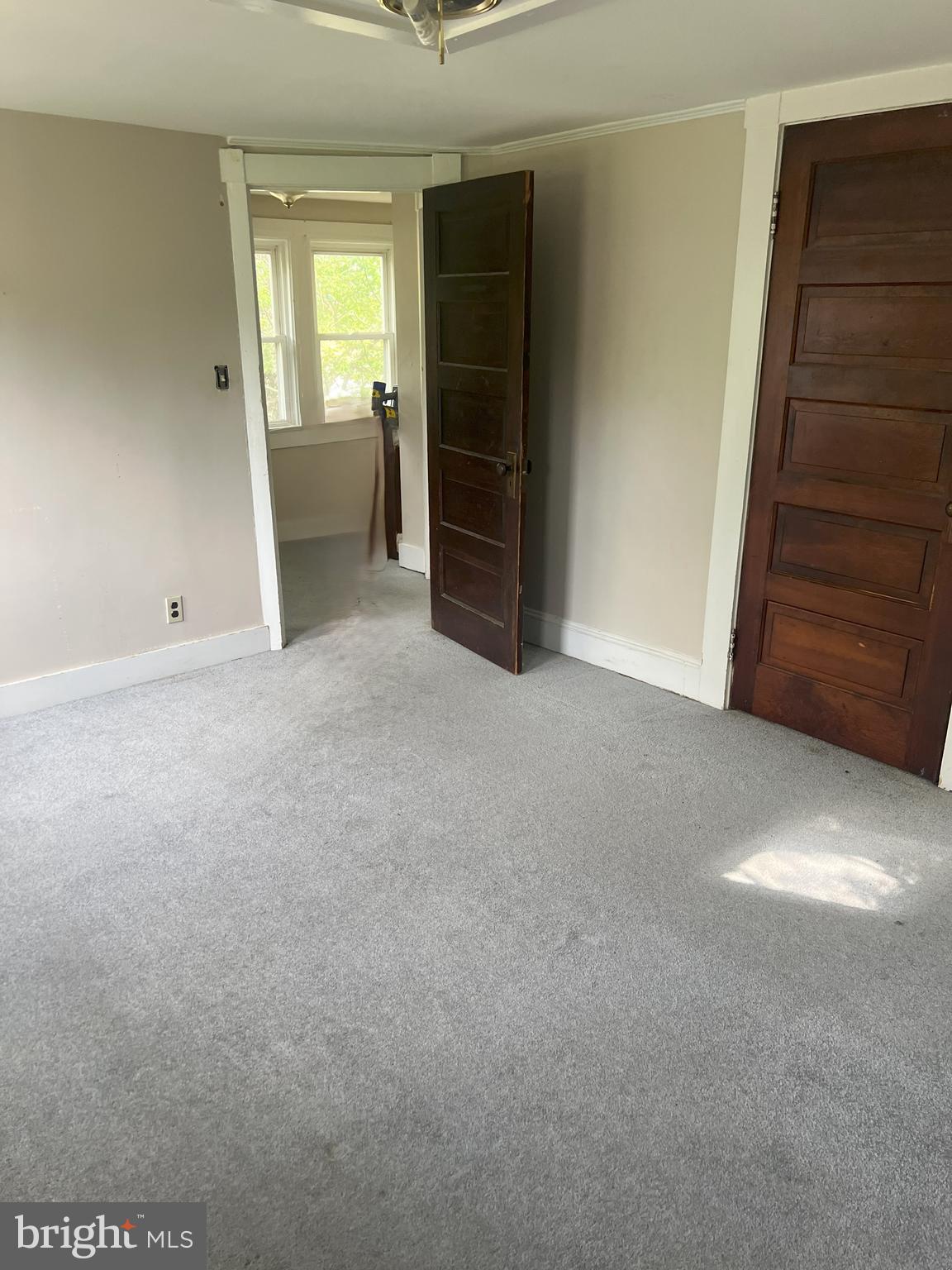6730 Solomons Island Road North Owings, MD 20736 - Photo 25 of 39 Upper Level Bedroom 3 - 11 x 13'3"