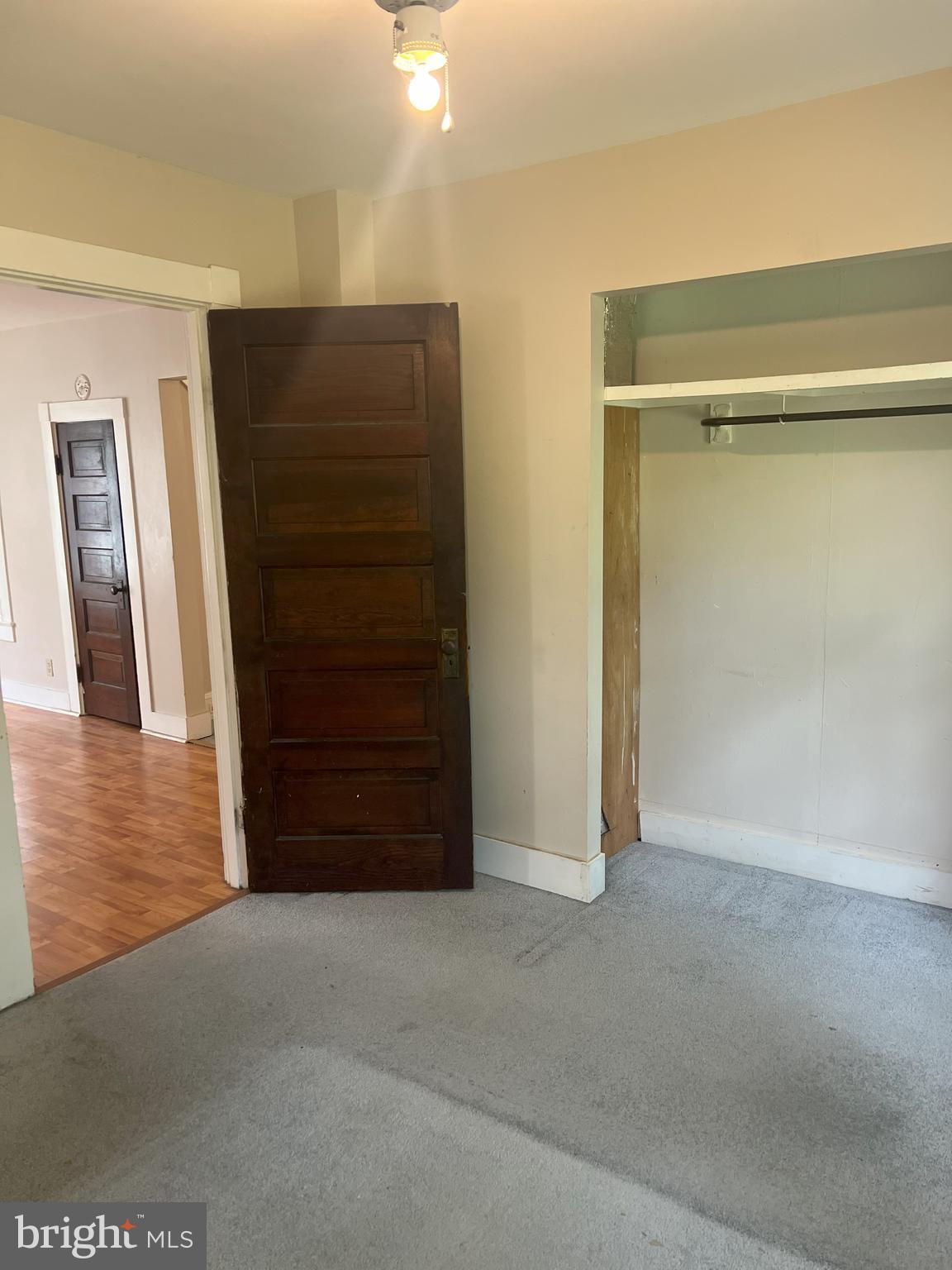 6730 Solomons Island Road North Owings, MD 20736 - Photo 10 of 39 Main Level Bedroom 1 - 9'3" x 10'5"