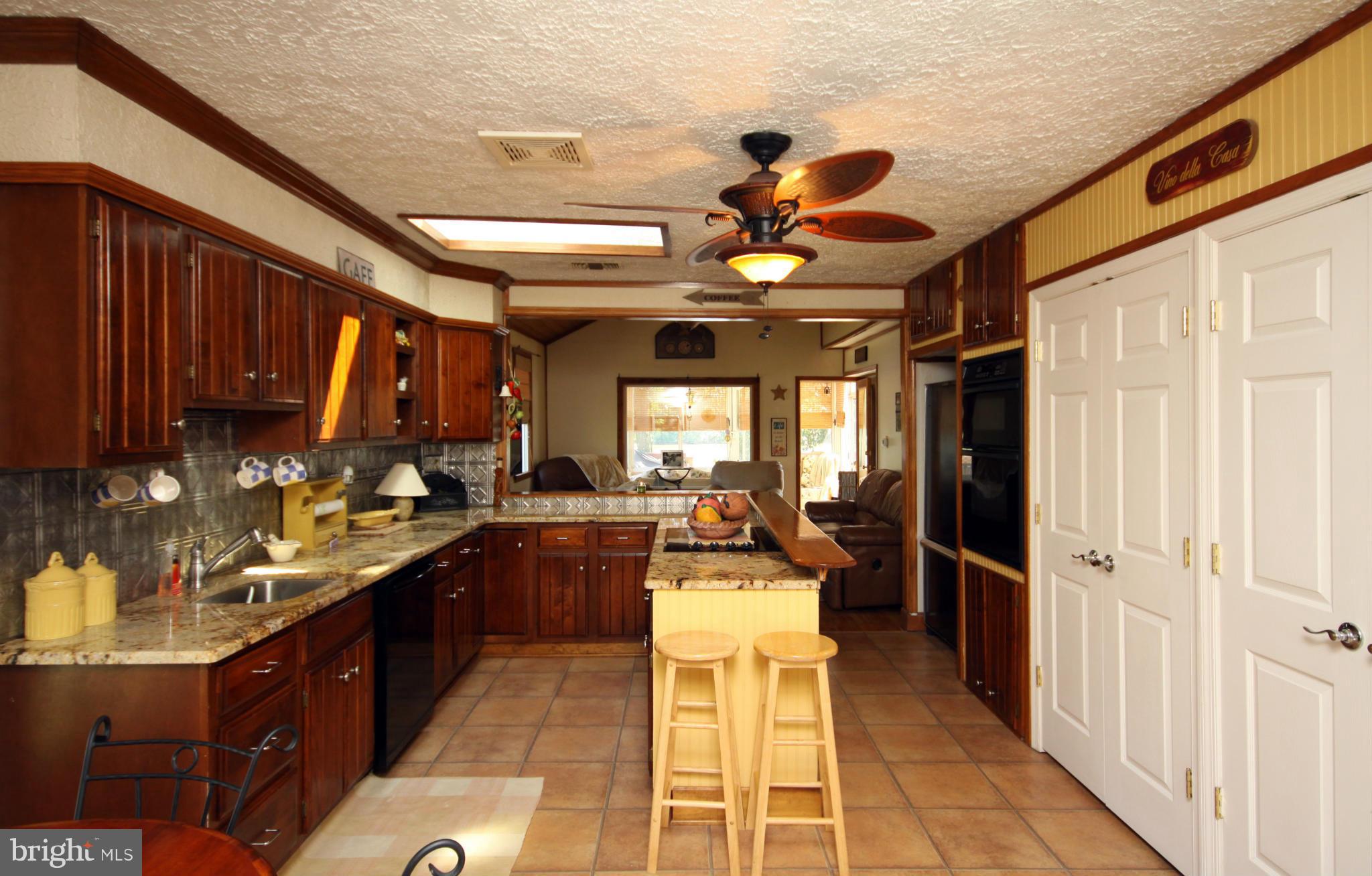 1829 Cremen Road Pasadena, MD 21122 - Photo 16 of 30 Kitchen
