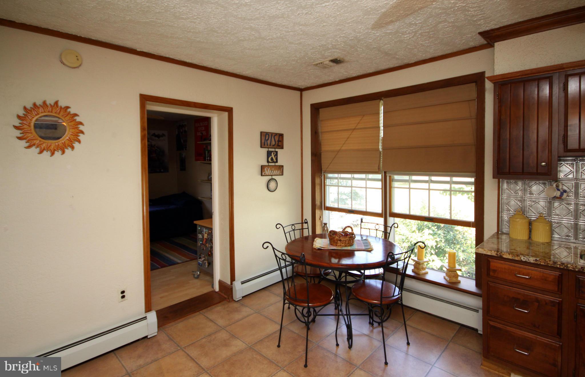 1829 Cremen Road Pasadena, MD 21122 - Photo 20 of 30 Dining Room