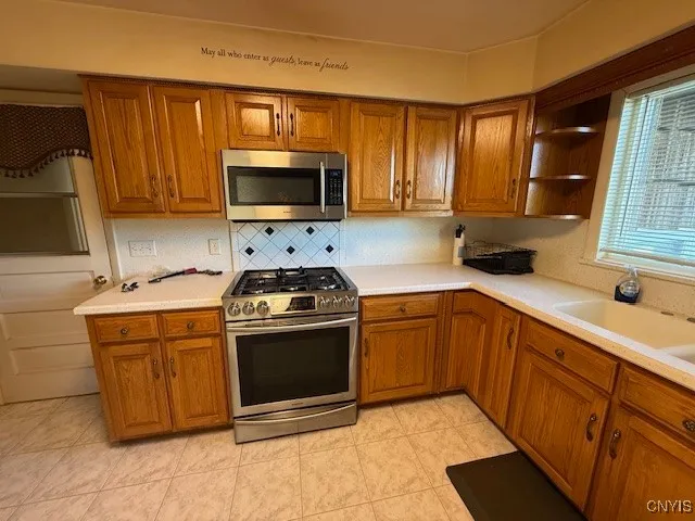 $329,900 | 3727 Lyncourt Drive, Cortlandville, NY 13045