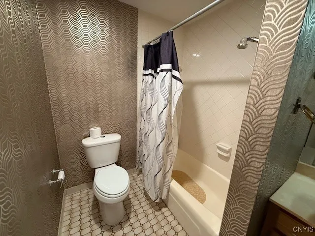 $329,900 | 3727 Lyncourt Drive, Cortlandville, NY 13045