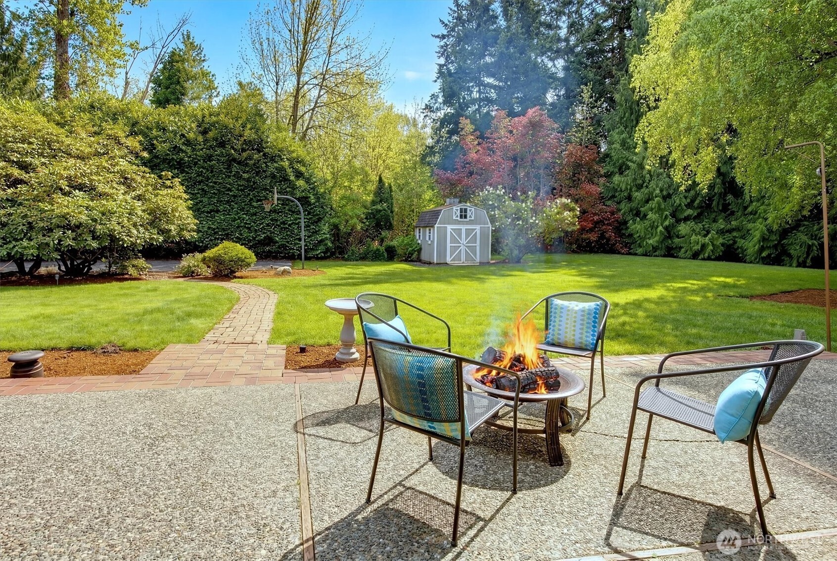 53 Cascade Key Bellevue, WA 98006 - Photo 4 of 40