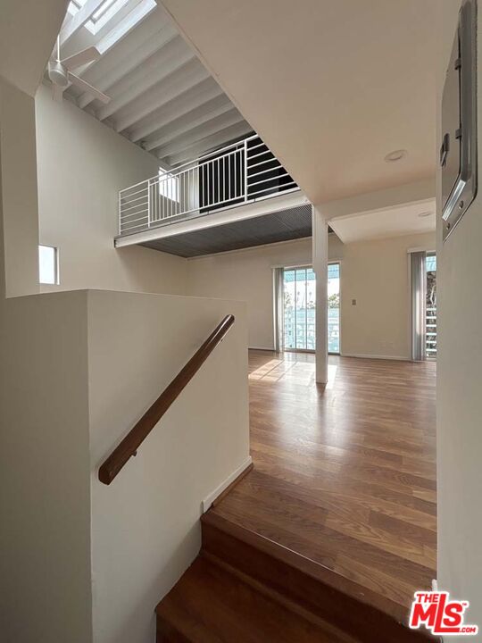 915 Broadway Street, Unit 1 Venice, CA 90291 - Photo 23 of 32 a view of entryway and hall with wooden floor
