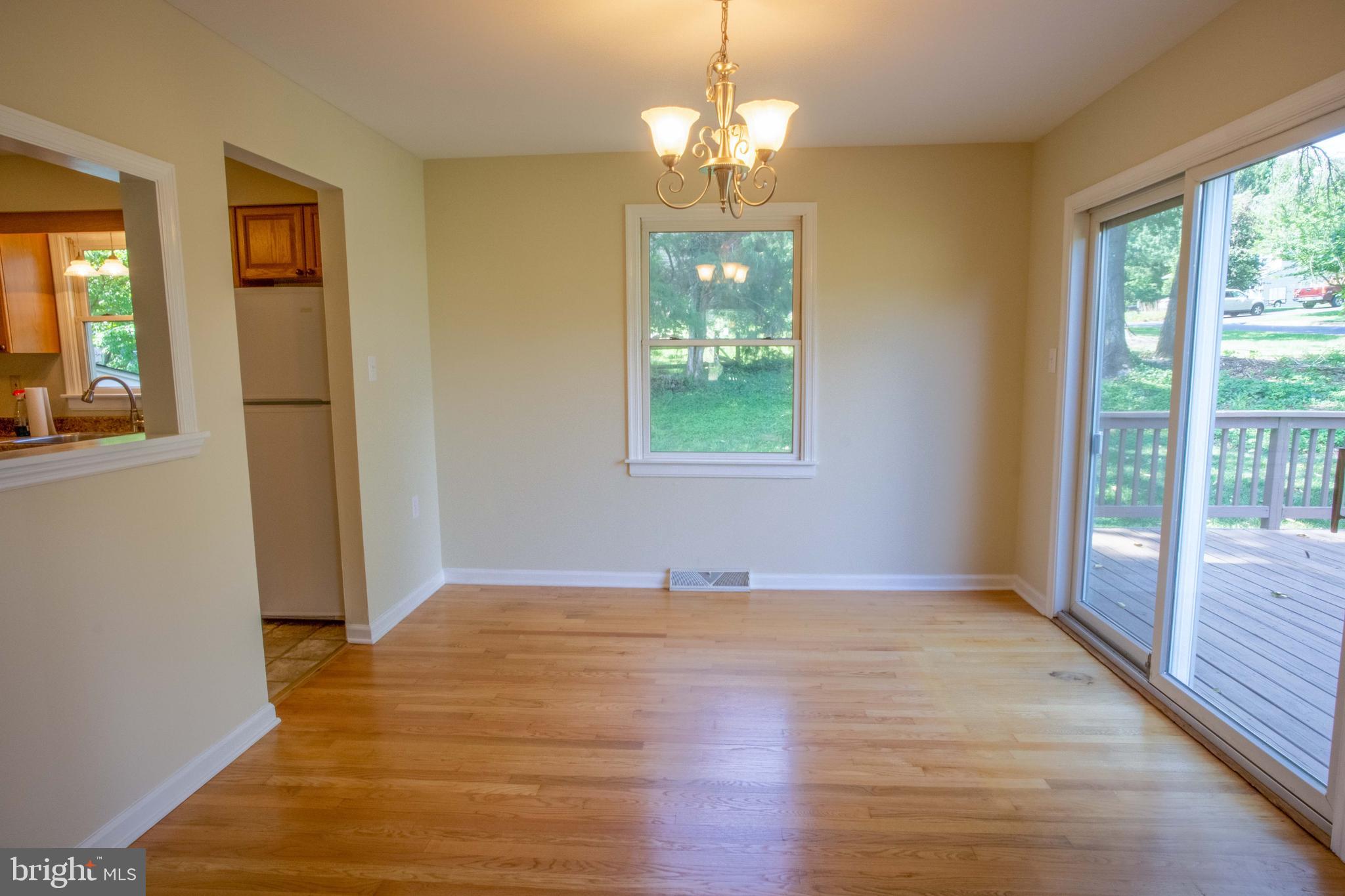 7 Sunnydell Road Elkton, MD 21921 - Photo 17 of 38 Sliders in Dining Room lead to Deck