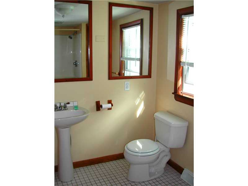 1422 Middle Road East Greenwich, RI 02818 - Photo 16 of 25 Bathroom.